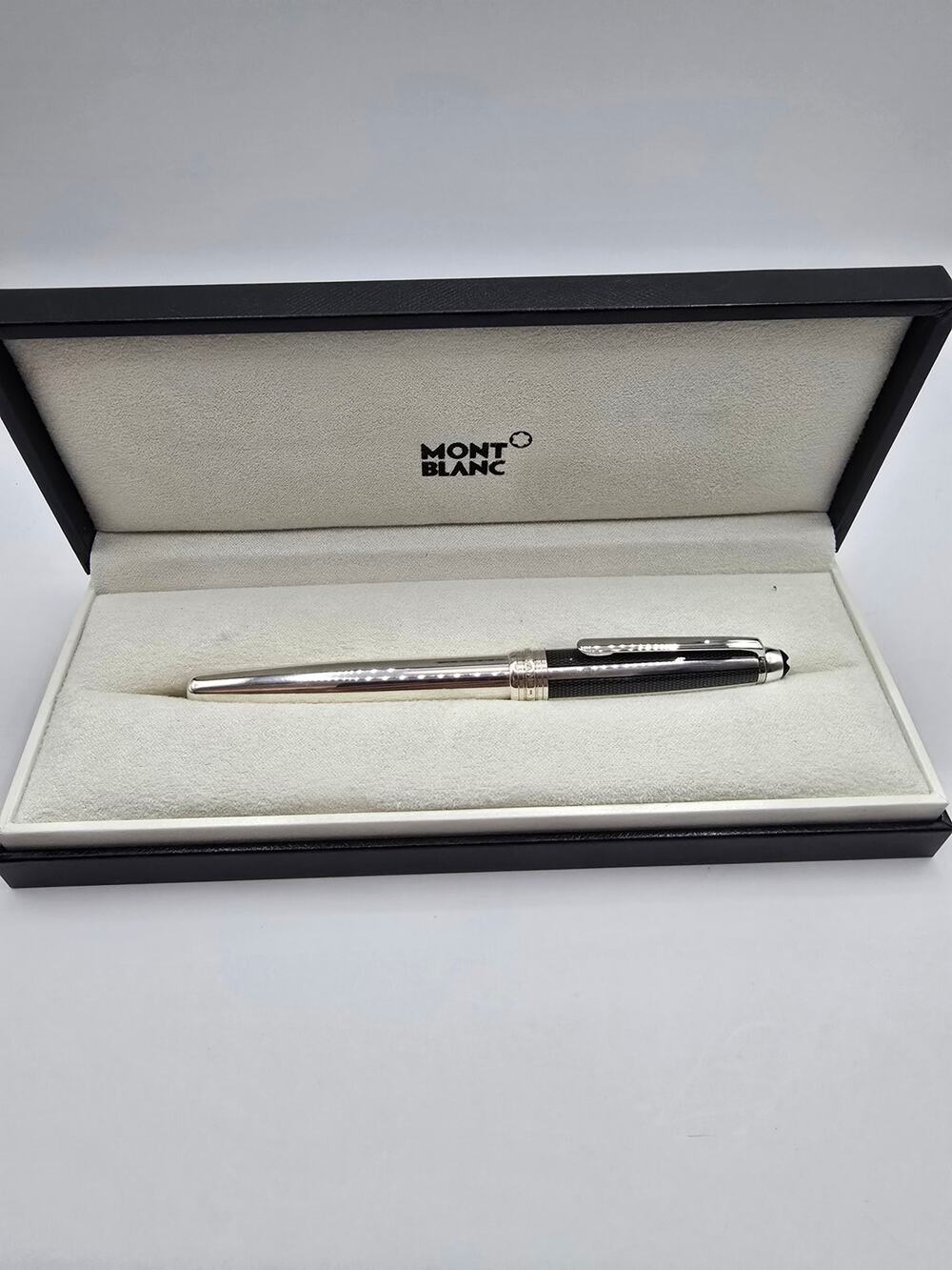 Montblanc 144 Solitaire Silver Fibre Guilloché AG925 Fountain Pen — Fine — Box